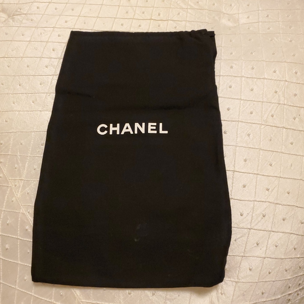 Chanel dust bags - Picture 1 of 2